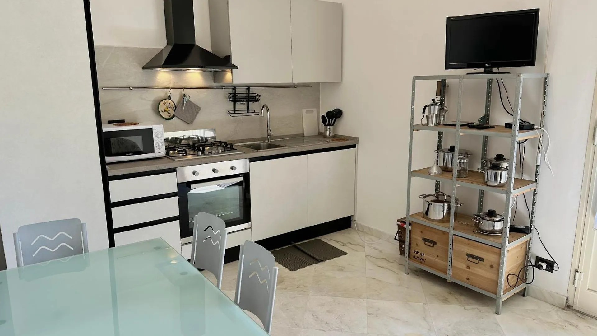 Apartment Isa-Apartments In Marina Di Massa With Private Equipped Outdoor Area And Maximum 5 Minutes From The Beach