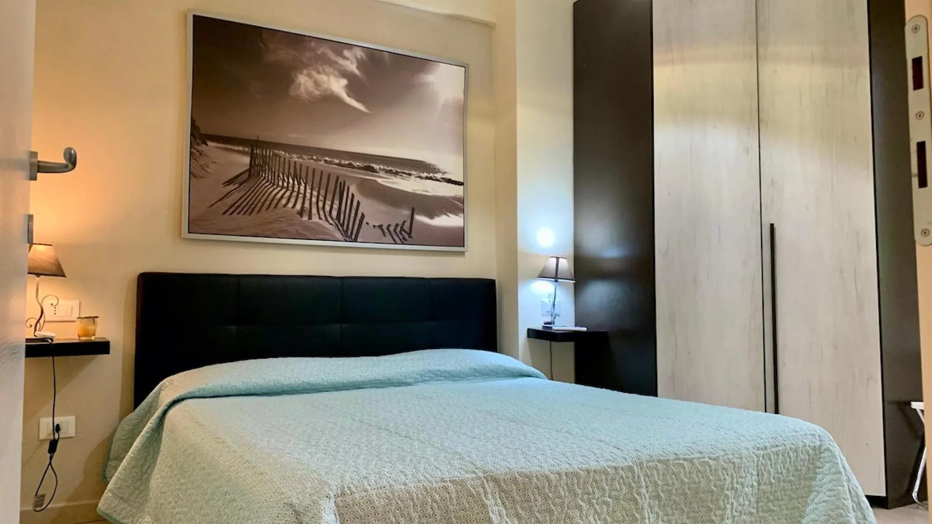 Isa-Apartments In Marina Di Massa With Private Equipped Outdoor Area And Maximum 5 Minutes From The Beach Apartment