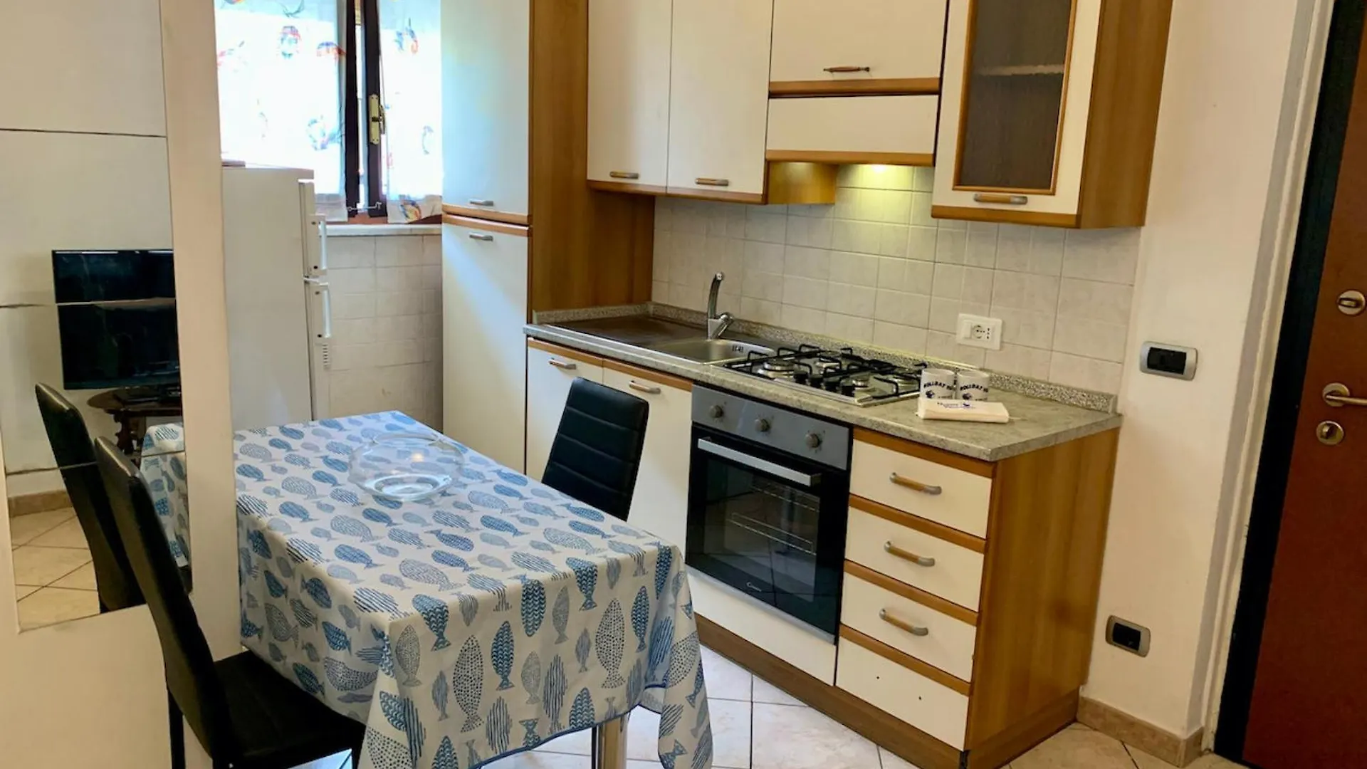Isa-Apartments In Marina Di Massa With Private Equipped Outdoor Area And Maximum 5 Minutes From The Beach 0*,  Italy