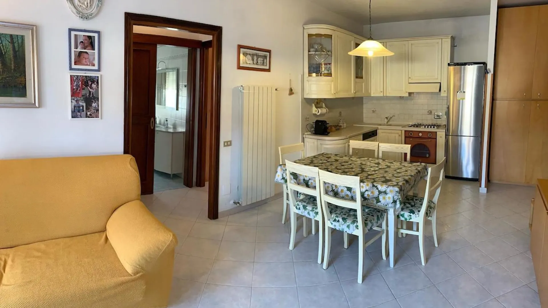 Isa-Apartments In Marina Di Massa With Private Equipped Outdoor Area And Maximum 5 Minutes From The Beach Apartment
